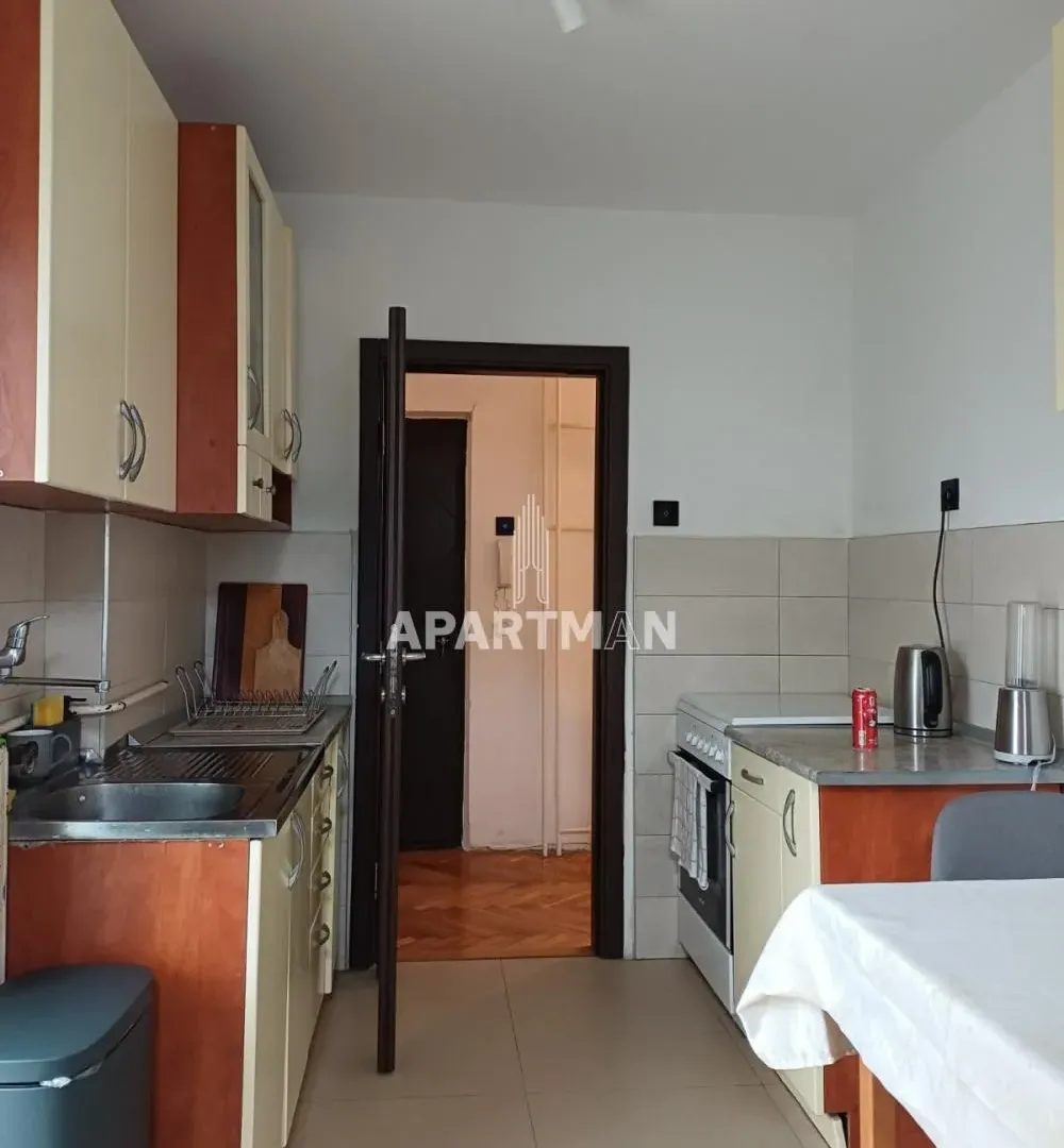 Prodaja, trosoban stan, 68m², Stari Grad, Beograd