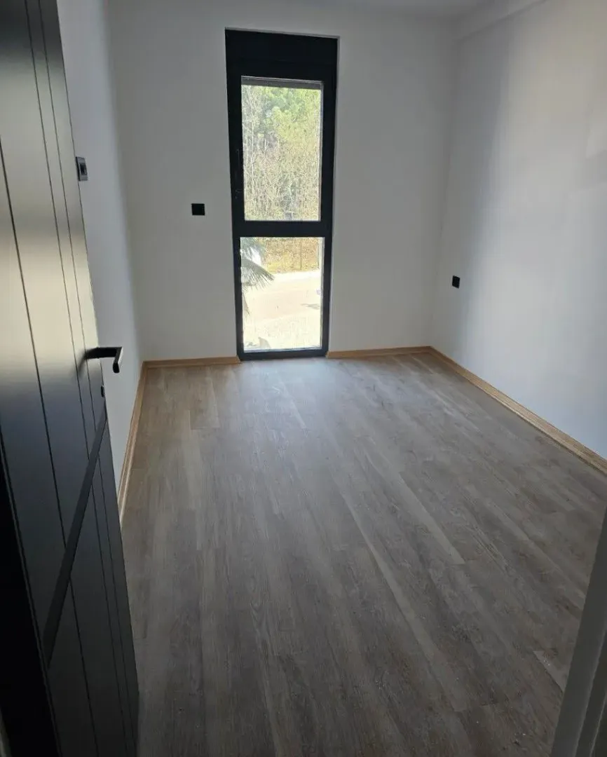 Prodaja, dvosoban stan, 71m², Vezirov Most, Podgorica