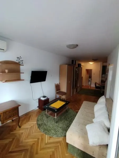 Izdavanje, dvosoban stan, 54m², Grbavica, Novi Sad Sve Podlokacije