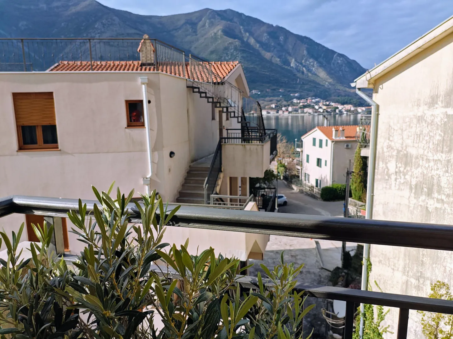Prodaja, trosoban stan, 114m², Dobrota, Kotor