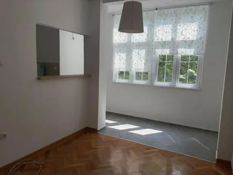 Rent, three bedroom apartment, 70m², Palata Pravde, Beograd - image 6