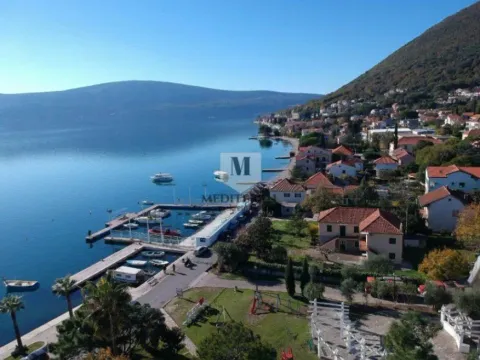 Prodaja, kuća, 240m², Bijela, Herceg Novi