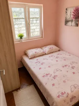 Izdavanje, jednosoban stan, 38m², Baošići, Herceg Novi - image 9