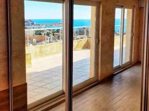 Rent, one bedroom apartment, 101m², Budva, Crna Gora - image 4