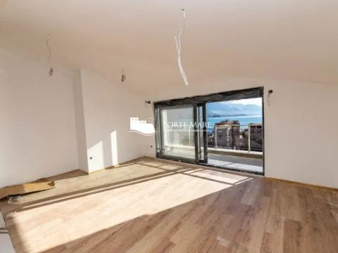 Sale, two bedroom apartment, 80m², Bijela, Herceg Novi