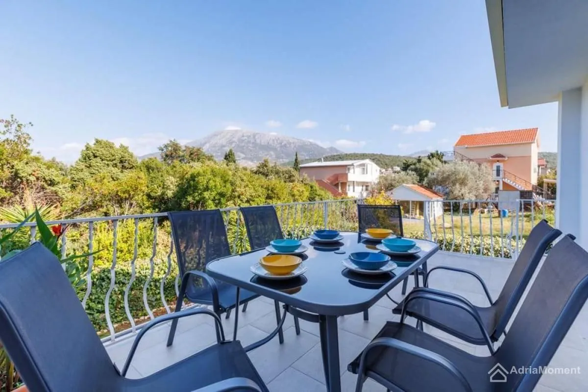 Prodaja, kuća, 130m², Utjeha, Bar
