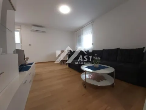 Izdavanje, jednosoban stan, 40m², Novo naselje, Novi Sad - image 2