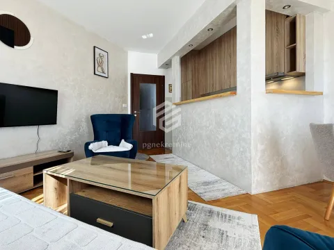 Rent, one bedroom apartment, 43m², Stari Aerodrom, Podgorica - image 4