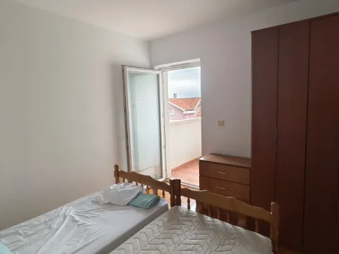 Rent, one bedroom apartment, 41m², Pržno, Budva - image 22