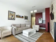 Rent, one bedroom apartment, 70m², Tree cane, Budva - image 5