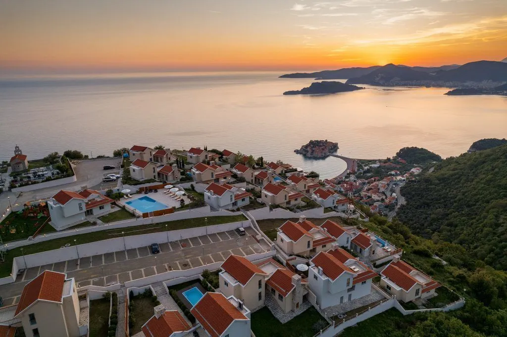 Sale, house, 160m², Sveti Stefan, Budva