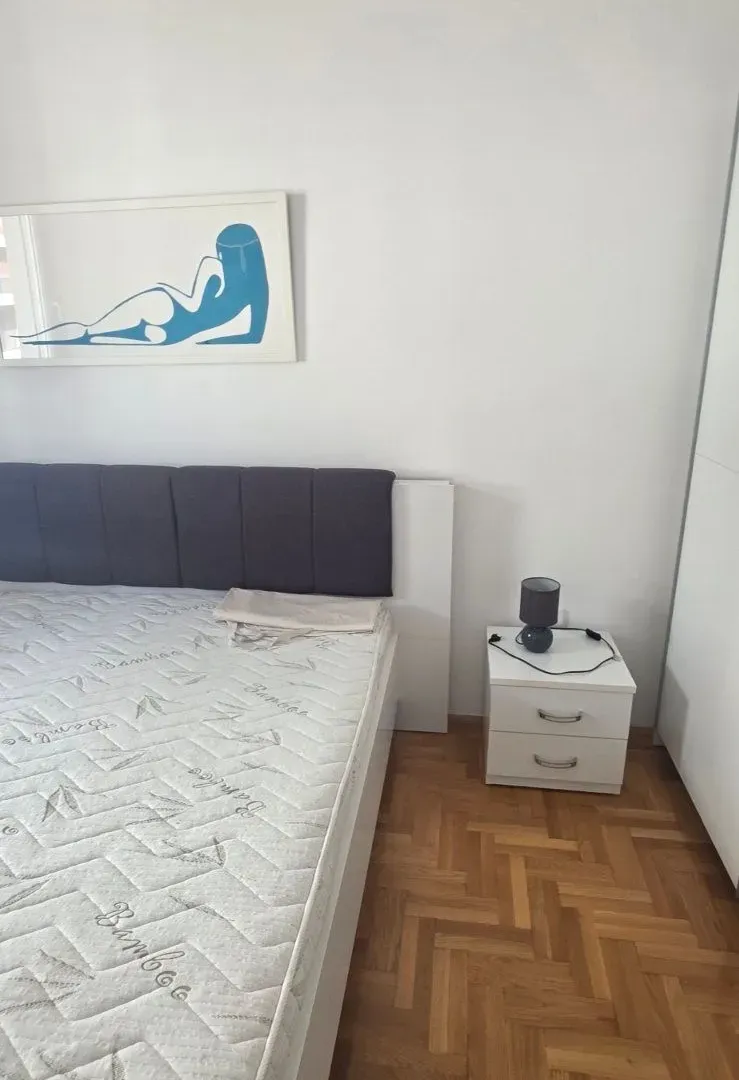 Izdavanje, jednosoban stan, 45m², Kava, Tivat