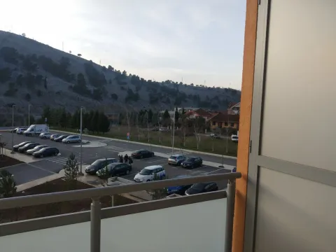 Izdavanje, jednosoban stan, 45m², City Kej, Podgorica - image 8