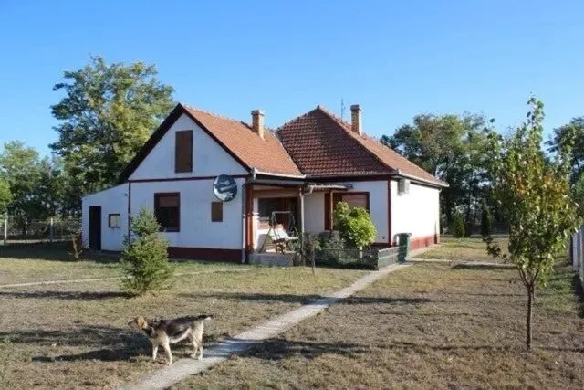 Sale, house, 100m², Bikovo, Subotica