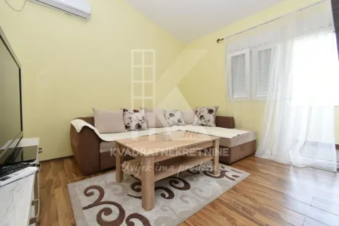 Rent, one bedroom apartment, 37m², Drač, Podgorica - image 2
