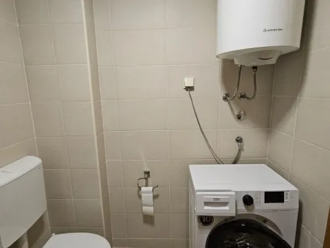 Izdavanje, jednosoban stan, 50m², Lazi, Budva - image 4