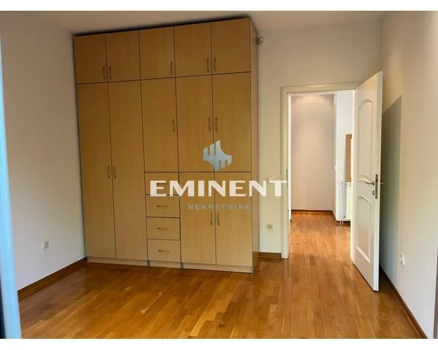 Rent, house, 220m², Senjak, Beograd