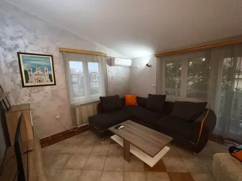 Izdavanje, trosoban stan, 130m², Zabjelo, Podgorica - image 5