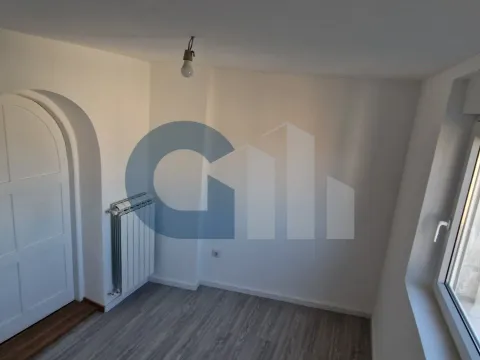 Prodaja, trosoban stan, 58m², Vračar, Šid - image 8