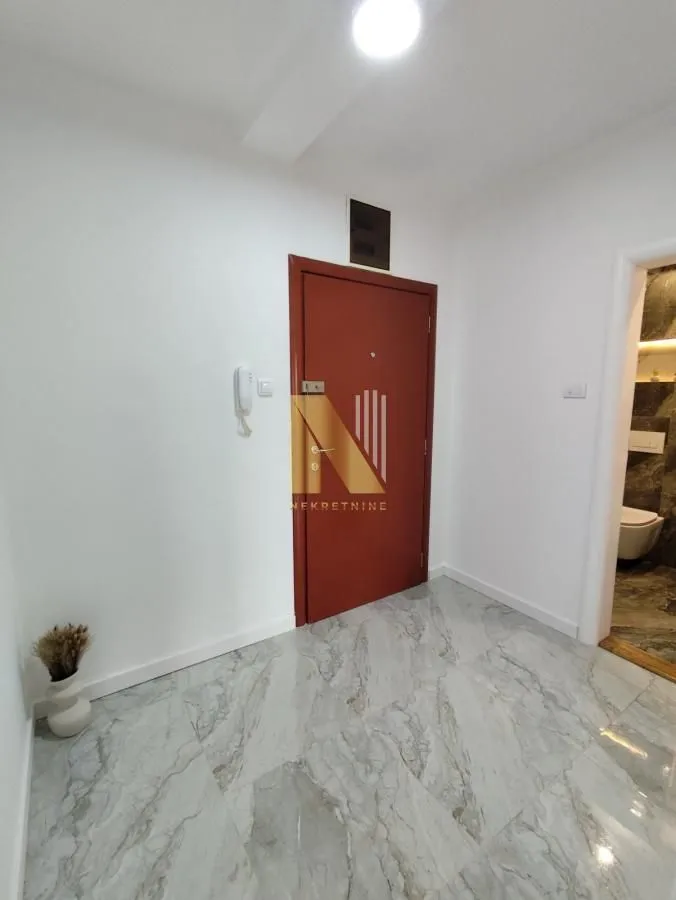 Prodaja, dvosoban stan, 45m², Nova Detelinara, Novi Sad Sve Podlokacije
