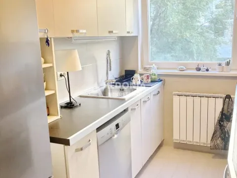 Sale, four bedroom apartment, 114m², Novi Beograd Blok 29, Novi Beograd Sve Podlokacije - image 7