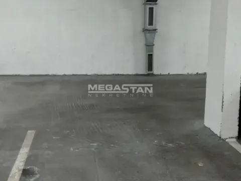 Sale, parking/garage, 13m², Cvetkova Pijaca, Zvezdara Sve Podlokacije - image 2
