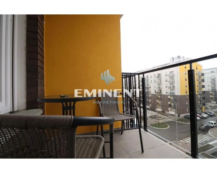 Izdavanje, stan, 40m², Zemun Gornji Grad, Zemun Sve Podlokacije