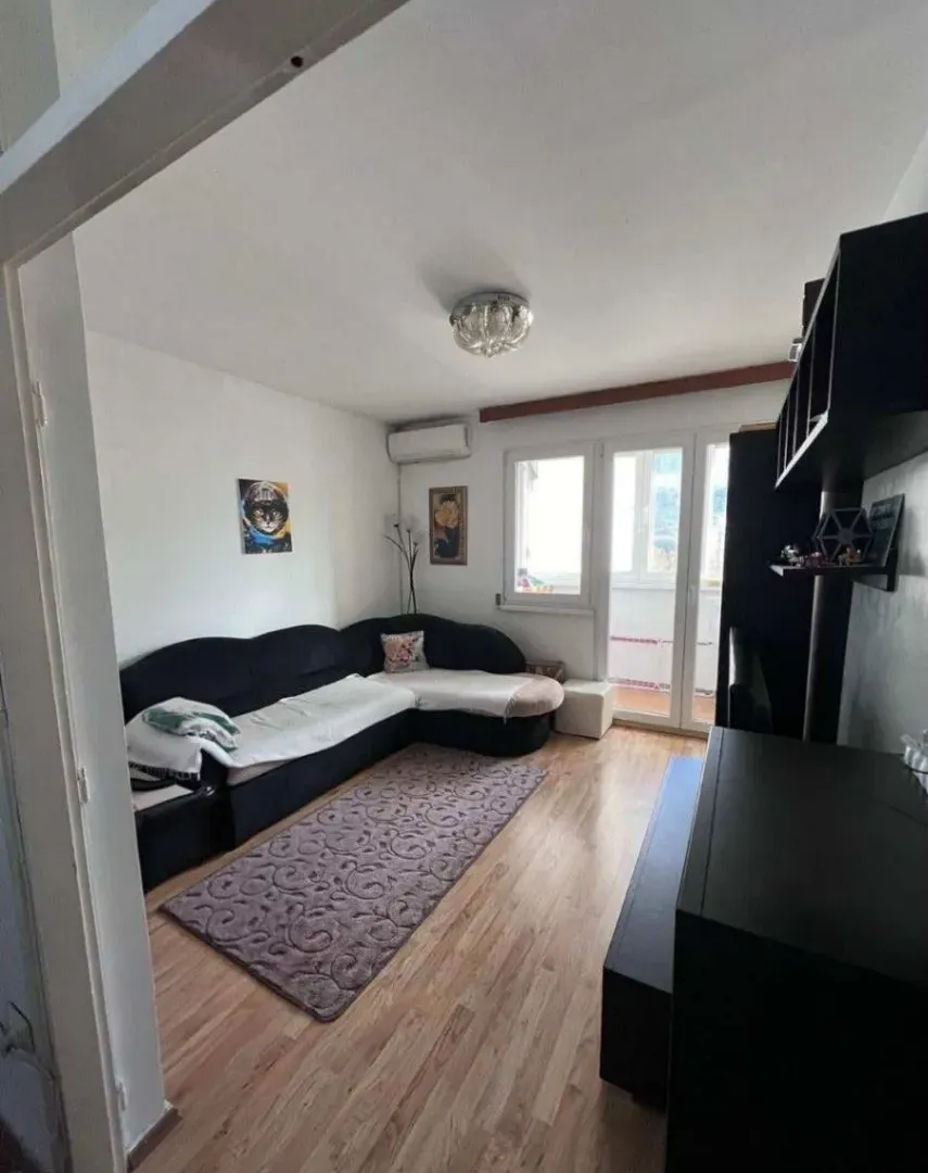 Izdavanje, jednosoban stan, 49m², Centar, Bar