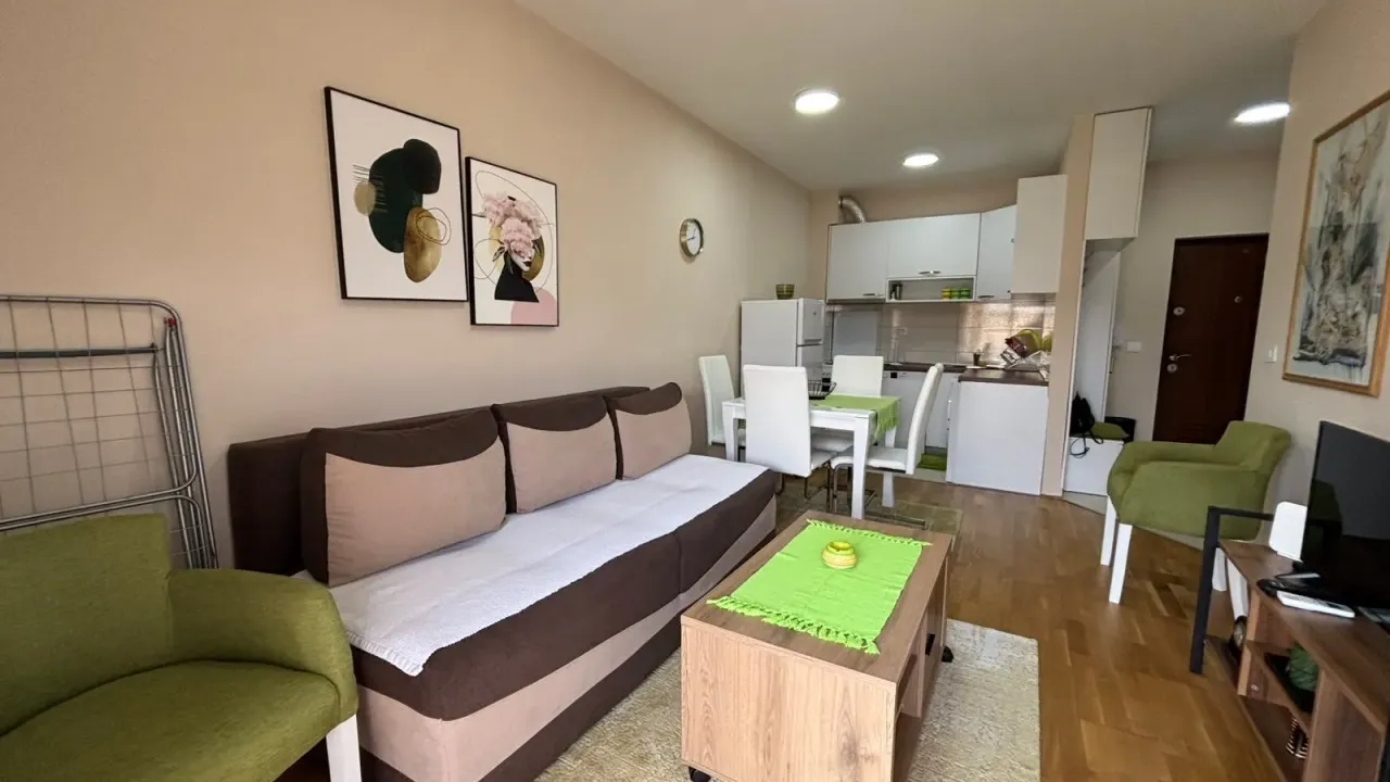 Rent, one bedroom apartment, 40m², Stari Aerodrom, Podgorica