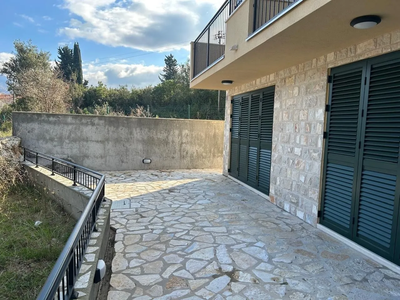 Prodaja, dvosoban stan, 104m², Bogišići, Tivat