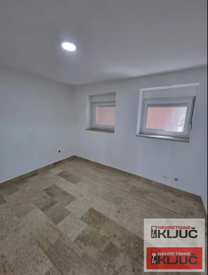 Rent, three bedroom apartment, 68m², Centar, Novi Sad