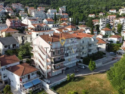 Prodaja, kuća, 324m², Igalo, Herceg Novi