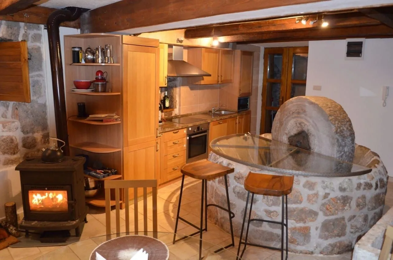 Prodaja, kuća, 270m², Luštica, Tivat