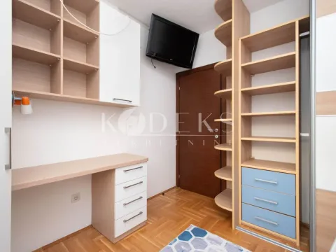Rent, two bedroom apartment, 73m², Dalmatinska ulica, Podgorica - image 6