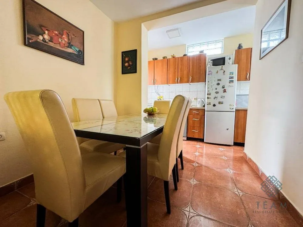 Prodaja, kuća, 210m², Masline, Podgorica
