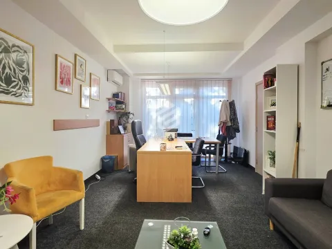 Rent, office space, 129m², Preko Morače, Podgorica - image 12