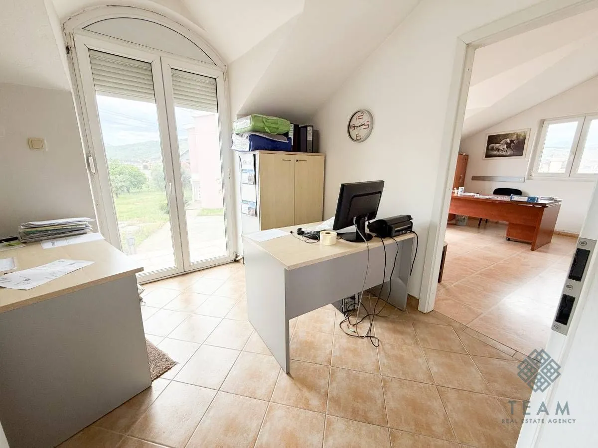 Rent, office space, 110m², Gornja Gorica, Podgorica