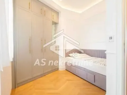 Izdavanje, četvorosoban stan, 115m², Stari Grad, Beograd - image 10