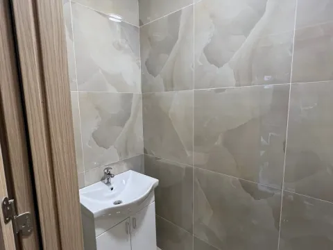 Izdavanje, poslovni prostor, 20m², Zagorič, Podgorica - image 5