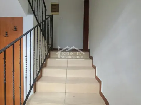 Izdavanje, kuća, 154m², Savski Venac, Beograd - image 11