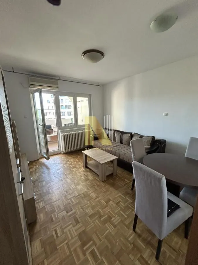 Izdavanje, dvosoban stan, 47m², Sajmište, Novi Sad
