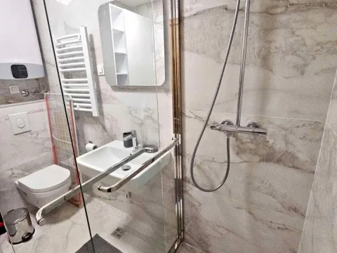 Rent, one bedroom apartment, 47m², City Kvart, Podgorica - image 9
