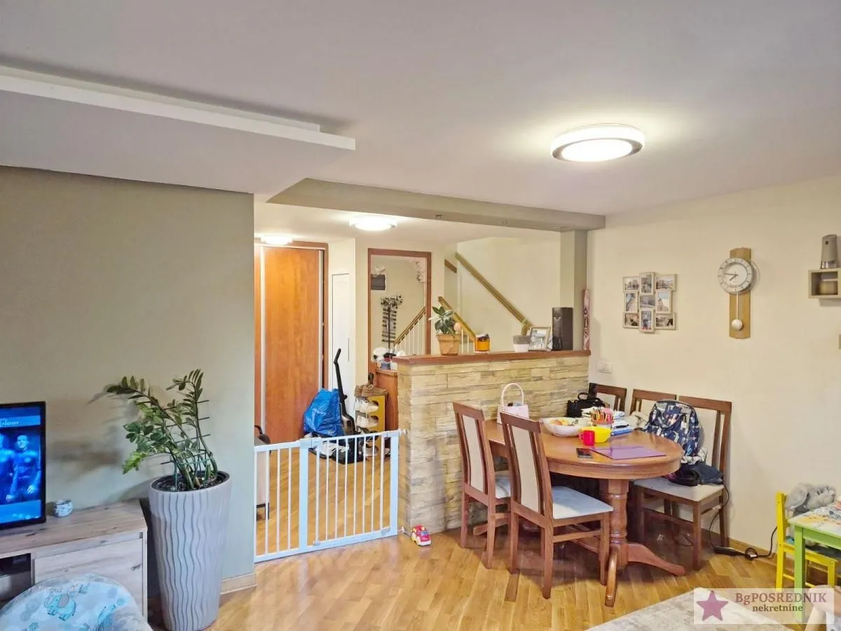 Sale, three bedroom apartment, 75m², Skojevsko Naselje, Beograd