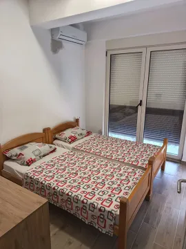 Izdavanje, dvosoban stan, 86m², Bečići, Budva - image 8