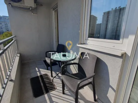 Izdavanje, dvosoban stan, 56m², Stari Aerodrom, Podgorica - image 8