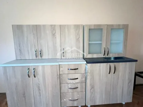 Izdavanje, trosoban stan, 62m², Leštane, Grocka - image 2