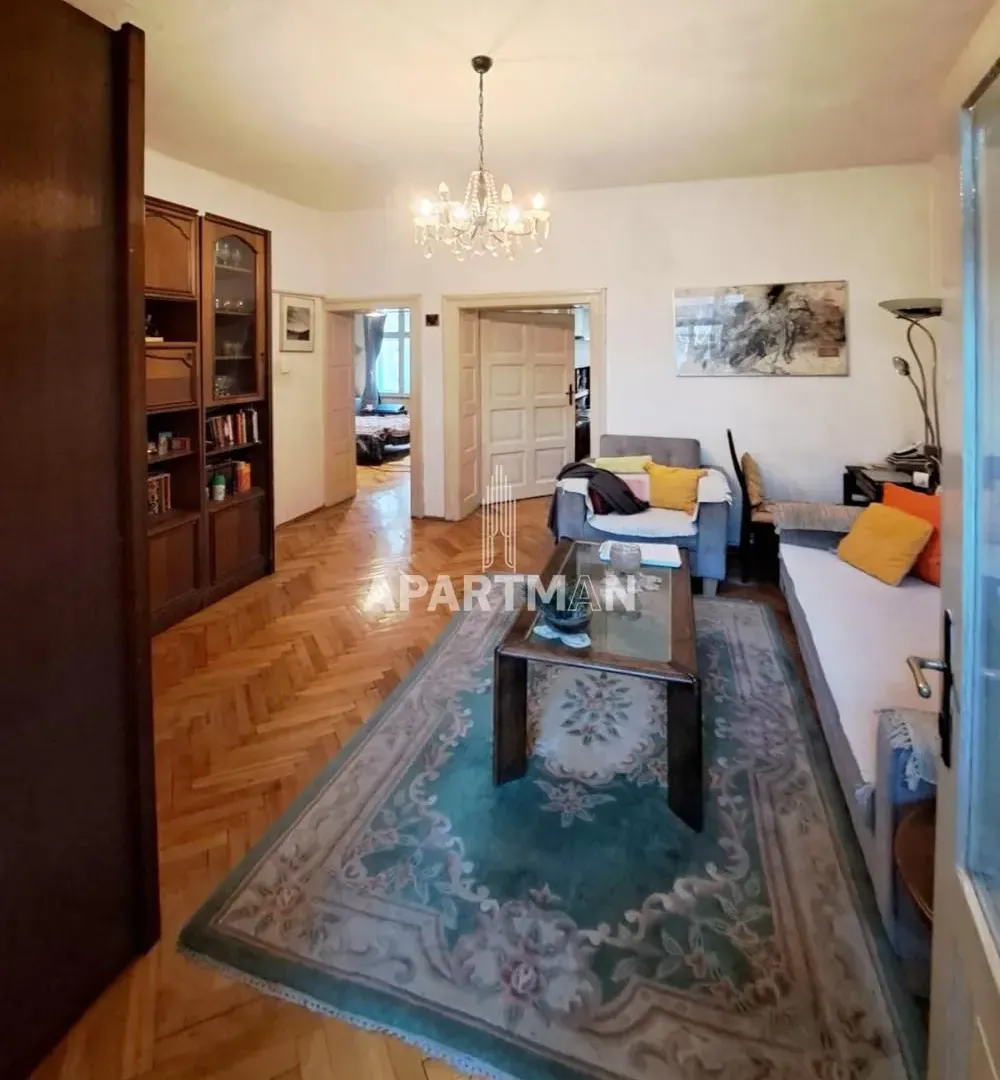 Prodaja, trosoban stan, 74m², Kalenić Pijaca, Vračar Sve Podlokacije