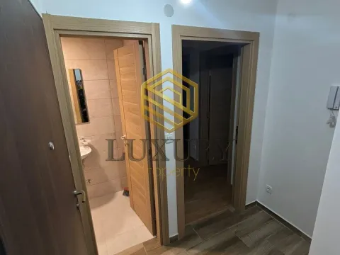 Rent, two bedroom apartment, 56m², Stari Aerodrom, Podgorica - image 4