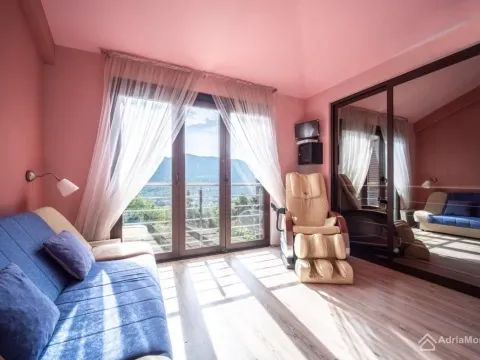 Prodaja, kuća, 188m², Herceg Novi, Crna Gora - image 10