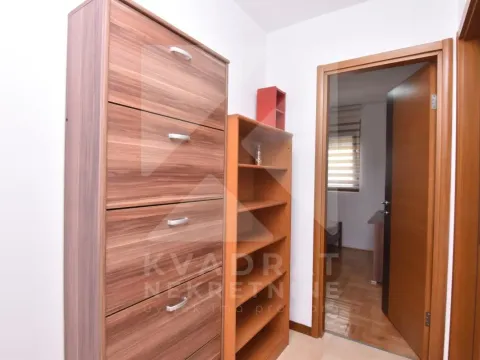 Izdavanje, dvosoban stan, 55m², Stari Aerodrom, Podgorica - image 10